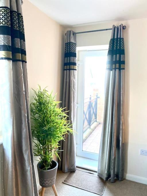 Amazing 2-bed Centre With Parking Apartment Coventry